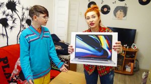 ГРИФЕР УКРАЛ 189 900 РУБЛЕЙ И КУПИЛ МАКБУК В РЕАЛЬНОЙ ЖИЗНИ ДЛЯ МАЙНКРАФТ!