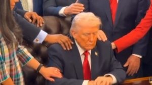 Молились строем, не помогло...