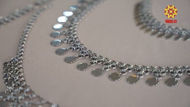 Çамрăк алă ăсти илемлĕ капăрлăхсем хатĕрлесе хĕр-хĕрарăмсене савăнтарать