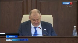 Рашид Темрезов: Конституция является основой для слаженной работы всех органов власти в республике