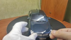 Mercedes-Benz CLS и  Mercedes-Benz CLS, сравнительный  обзор