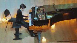 АНДРЕЙ ГОНЧАРОВ.Книга рекордов России.П.И.Чайковский "Размышление"