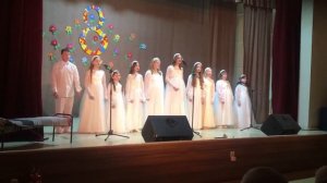 Маме с любовью .Хор детской народной песни Зоренька .Настюша поёт.