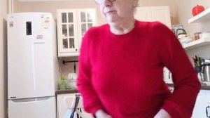 Гулять на улице  хорошо,а дома лучше.Нагуляла аппетит.Пять "тыщ" шагов прошла.