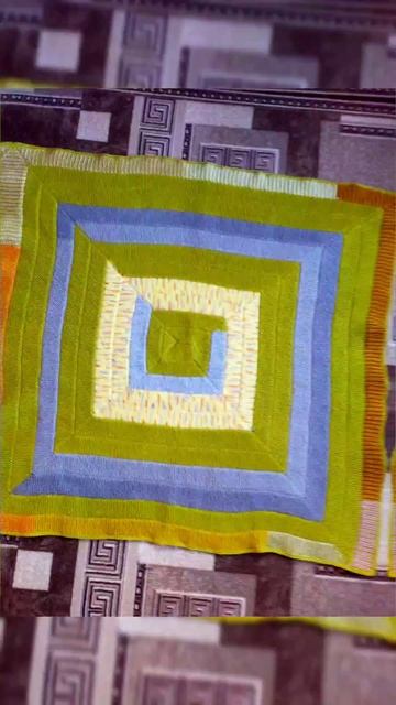 Связался мой пледик 