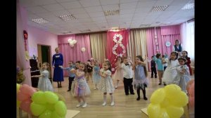 Праздник НА ЦВЕТОЧНОЙ ПОЛЯНКЕ в группе РЯБИНКА