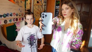 ГРИФЕР УКРАЛ 137 900 РУБЛЕЙ И КУПИЛ АЙФОН 13 В РЕАЛЬНОЙ ЖИЗНИ ДЛЯ МАЙНКРАФТ!