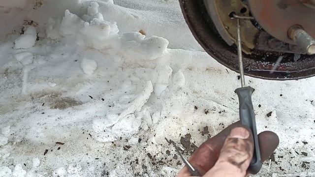 Замена задних колодок и ступичный подшипник ступицы Chery A13 Bonus