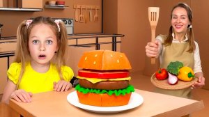Забавная еда для детей + Еще больше детских песен | Майя и Маша+Детские сборники и песенки