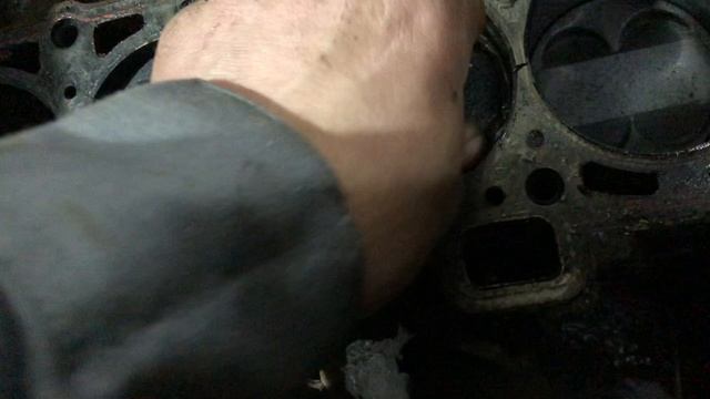 Кулак дружбы заклинил двигатель пробило блок провернуло вкладыши масляное голодание ваз автоваз Лада