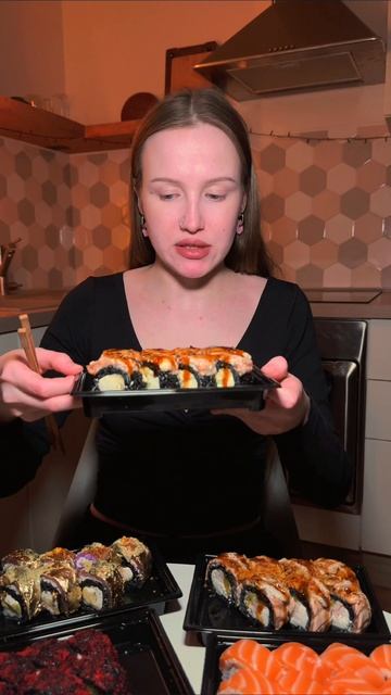 Ну это слишком вкусно 🤤😭 #мукбанг #обзор #роллы #доставка