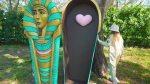 Настя в роли охотницы за привидениями. Большой сборник