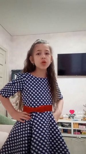 танцульки /школьные танцульки от LERCHIK_GAMES 💝 шорс