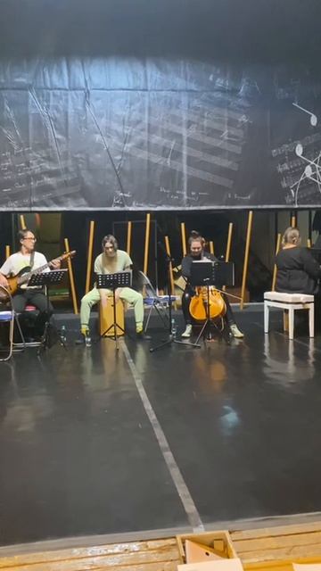 Репетиция песни к концерту памяти Виктора Резникова.mp4