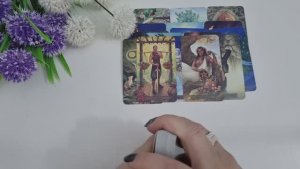 ЧТО ТЕРЗАЕТ ЕГО СЕРДЦЕ? | Гадание на таро