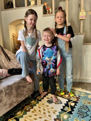 Bixby yeah, play near hostage, Matt Sanchez.