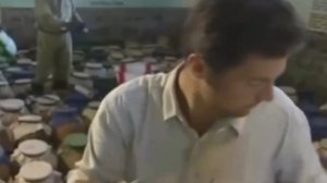 Что делает капля змеиного яда с кровью.