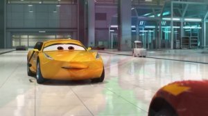 Игрушечные Молния Макуин и его друзья. Мультик для детей