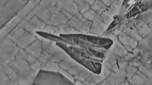 Авиация Трампоньяху беспощадно уничтожает рисунки.