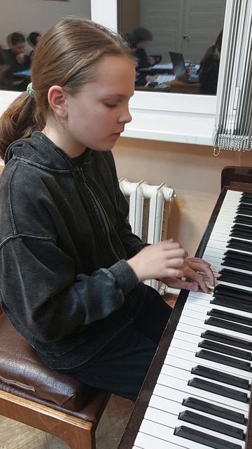 Сольф. №424 из сб.Калм. и Фр. Спивак Анастасия 5кл.