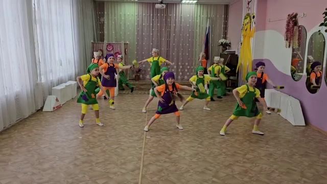 Ансамбль "Солнечные лучики" - "Стройка мечты" - Серов