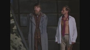 Нажал на кнопку, и дома! Фрагменты из фильма ″Кин-дза-дза!″. 1986 г.