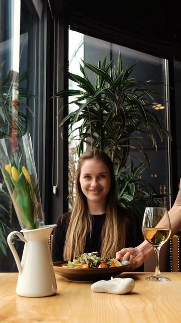 Пусть кто-то другой накрывает стол и думает о подаче☺️