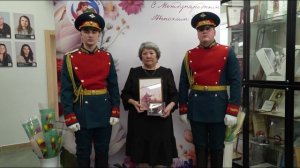 Акцию  "Верим. Любим. Гордимся" организовали в Тюмени в преддверии 8 марта для семей участников СВО