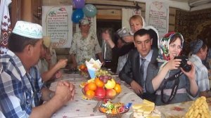 Весёлые 😃интересные,трогательные комедий!Смешные моменты жениха и невесты,традиции у татар!Юмор!