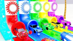 Учим цвета с помощью игрушечных машинок для детей  Раскрашиваем игрушечные машинки цветной жидкостью