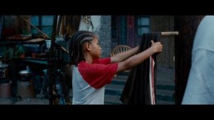 Каратэ-пацан: Дрей продолжает тренироваться с курткой