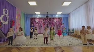 Утренник маленьких крошек весна.mp4