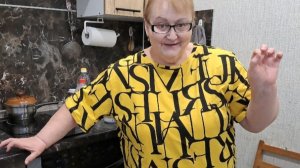 С праздником 8 марта! А к празднику покупочки и свеженький домашний майонез. И мои растюшки.