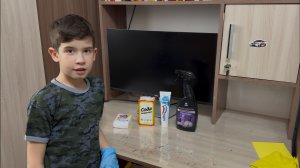 Способы оттереть маркер, пасту и краски с жидкого стекла  разными средствами