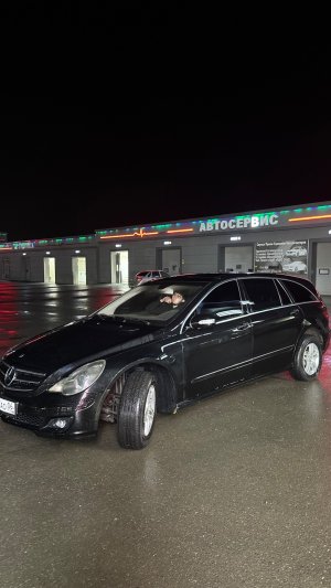 Mercedes Benz R-class