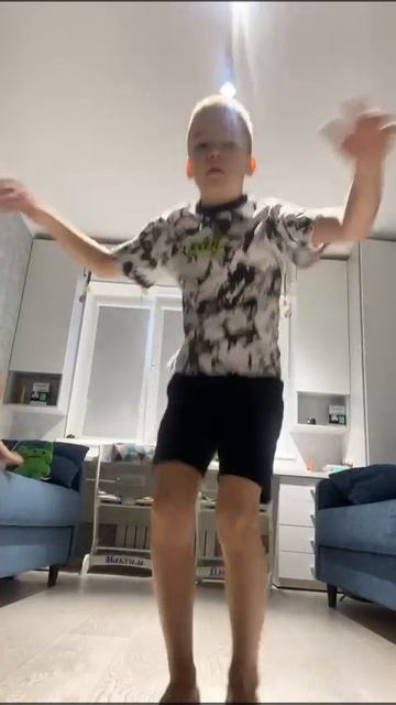 Всех девочек с 8  Марта #DWA_NIK#8марта#стпраздник о м#хочувтоп#хочулайк