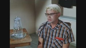 На развалинах часовни. Фрагменты из "Кавказская пленница, или Новые приключения Шурика". 1966 г.