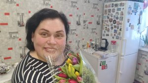 ДОМАШНИЙ ВЛОГ/ ПОЗДРАВЛЕНИЕ И ПОДАРКИ/ ТОРТИК МЕДОВИК/ВИДЕО ИЗ ДВУХ ДНЕЙ/