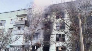 Украинские террористы атаковали в Запорожской области гражданский автомобиль с мирными людьми.