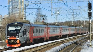 ЭП2ДМ 0309, сообщением Сестрорецк - Санкт-Петербург, прибывает на станцию Ланская