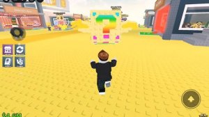 я опять играю в роблокс