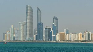 В Дубае беспилотник врезался в небоскреб Marina 23