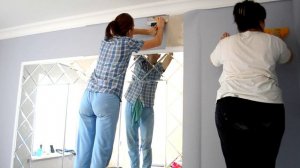 Процесс поклейки обоев Milassa