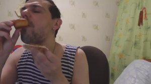 Обжор дегустирую Ланч Баскет Rostics 5 за 400 рублей концовка