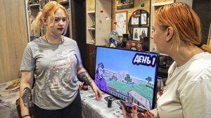 ГРИФЕРША УКРАЛА 72 299 РУБЛЕЙ У МАМЫ И КУПИЛА ТЕЛЕВИЗОР В РЕАЛЬНОЙ ЖИЗНИ ДЛЯ МАЙНКРАФТ!