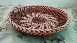 МК Фруктовницы корневым плетением, координаты в описании под видео