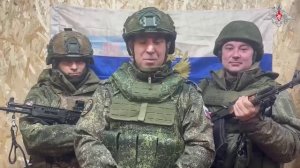 🇷🇺Защитники Родины из зоны спецоперации поздравили прекрасную половину человечества с 8 марта🌷