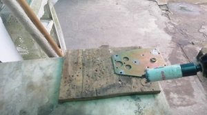 Набор аккумуляторных инструментов купленный у цыгын дёшево.