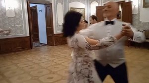 Милые женщины, с праздником весны нас!!