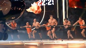 Сколько участников выбыло в 7 выпуске шоу "Титаны 4 Битва сезонов" от 08.03.26?